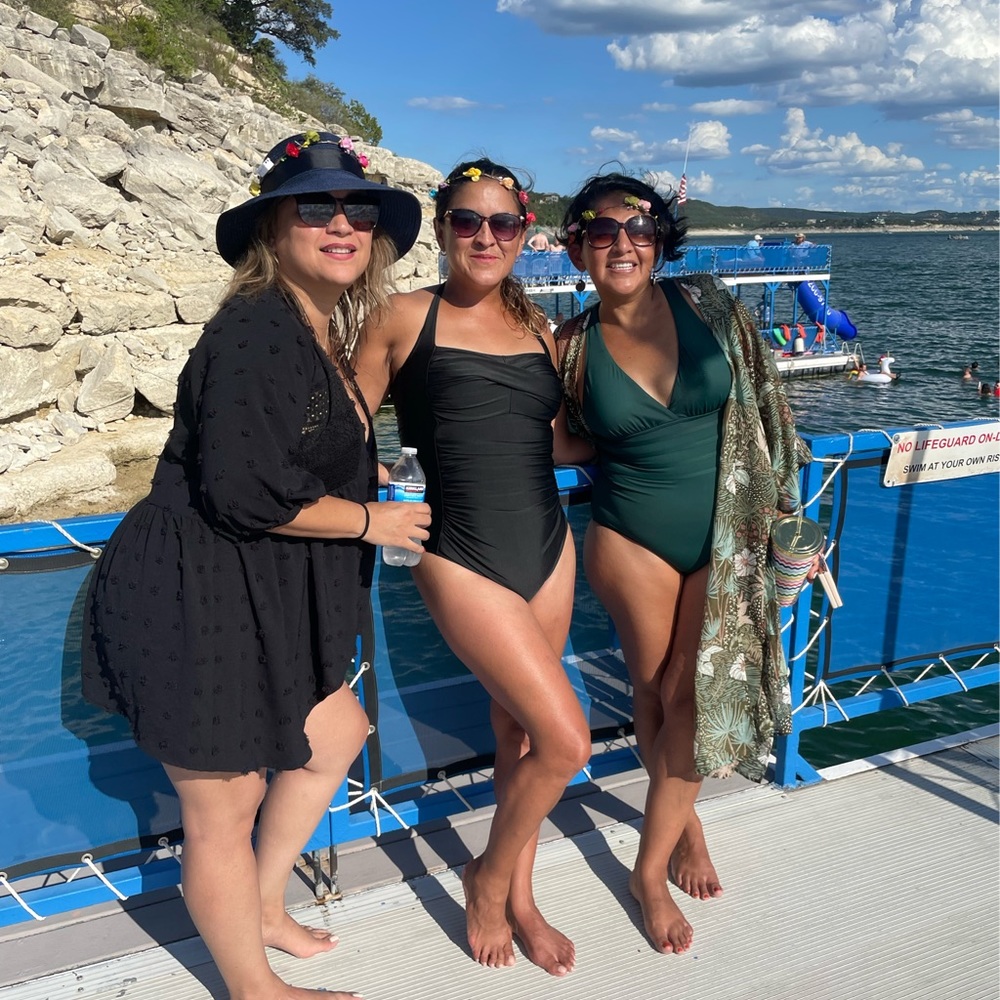 Meet your Posher, Ady